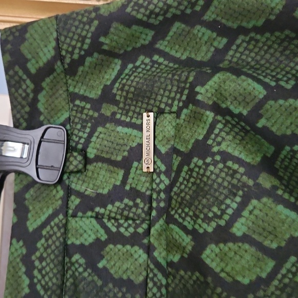 MICHAEL Kors Green Cropped Ankle Pants Snakeskin Dressy Career Office 10 Large - Picture 8 of 10